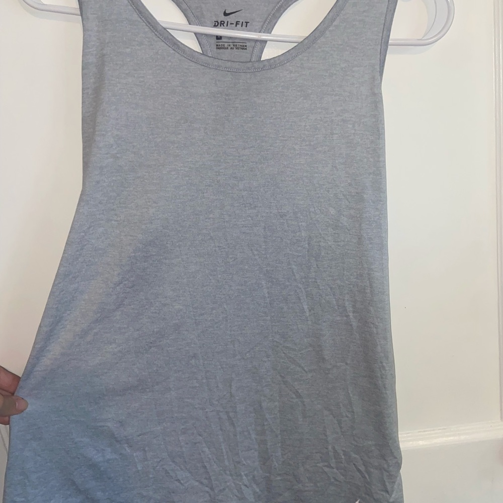 Size M Nike dry fit tank